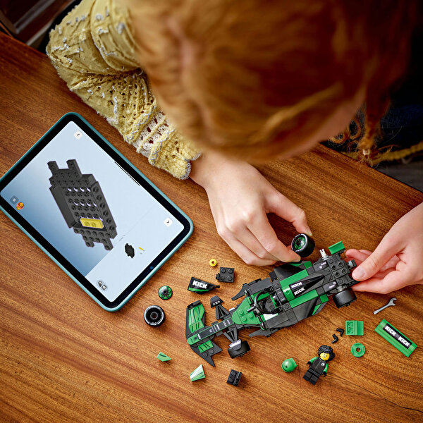 LEGO Speed Champions Kick Sauber F1 Team C44 Yarış Arabası 77247