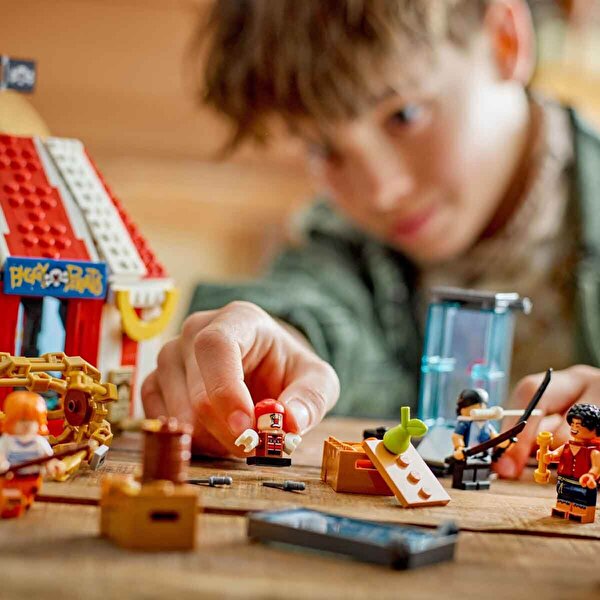 LEGO ONE PIECE  Palyaço Buggy'nin Sirk Çadırı 75637