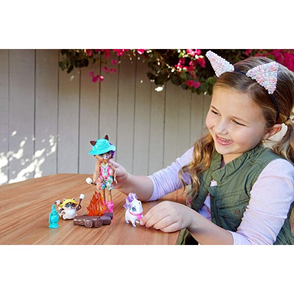 Enchantimals Bebekleri Kamp Ateşi Oyun Seti FJJ29