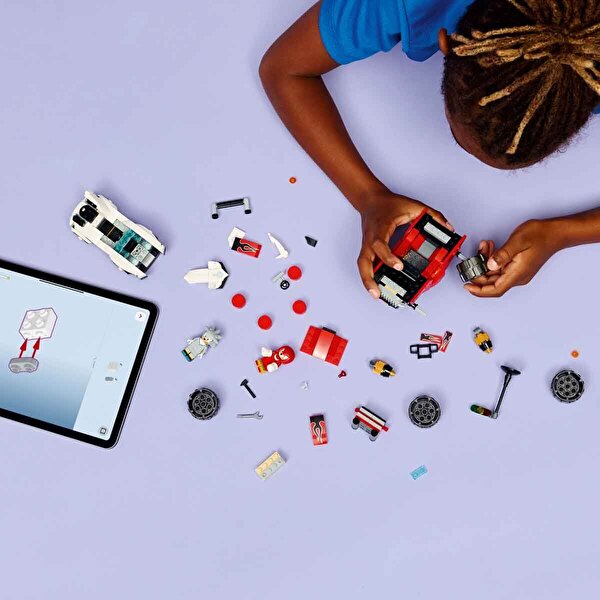 LEGO Sonic the Hedgehog Silver’ın Arabası Knuckles’ın Canavar Kamyonuna Karşı 77118