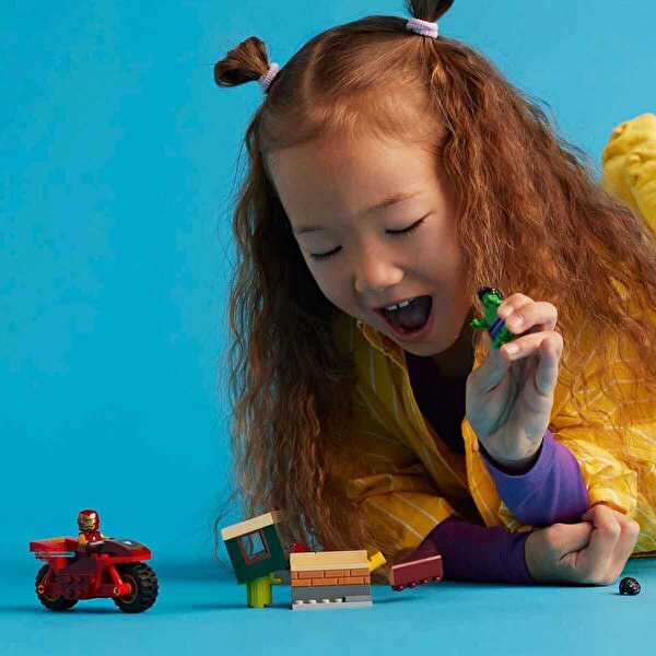 LEGO Marvel Motosikletli Iron Man ve Hulk 76287