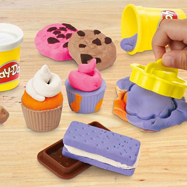 Play Doh Yiyecek Şekilleri Oyun Hamuru Pastacı Seti G1614
