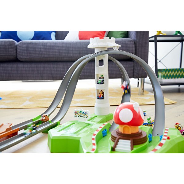 Hot Wheels Mario Kart Motorlu Çılgın Dönüş Parkuru Yarış Seti GCP27