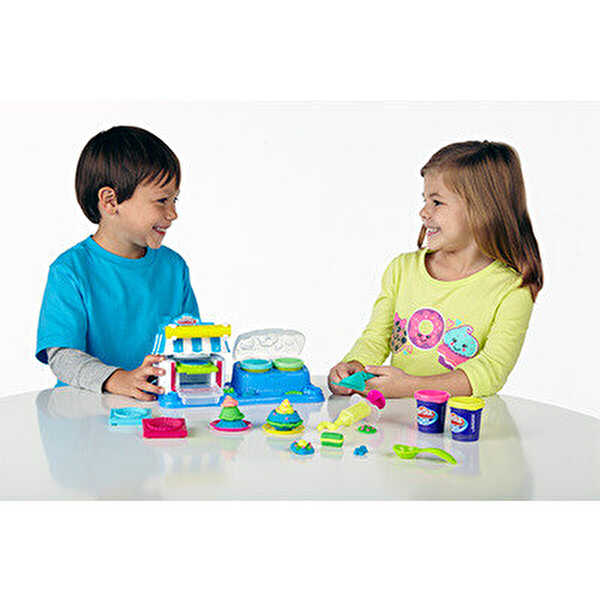 Play-Doh Tatlı Pastane