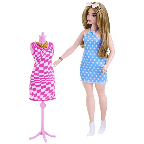 Barbie'nin Kıyafet ve Aksesuar Askısı Oyun Seti HPL78