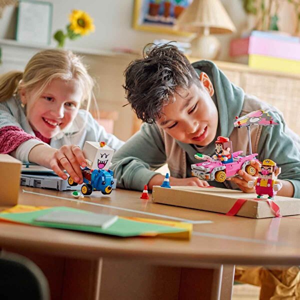 LEGO Super Mario: Mario Kart Wario ve King Boo 72038