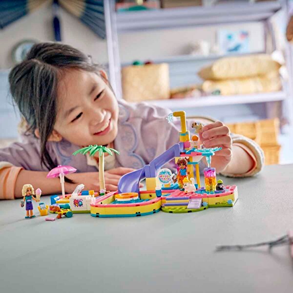 LEGO Friends Su Parkında Eğlence 42676