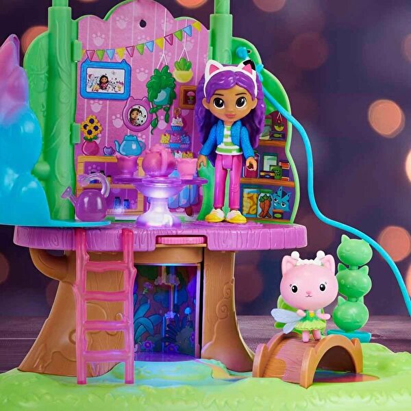 Gabby's Dollhouse Kitty Fairy’nin Ağaç Evi