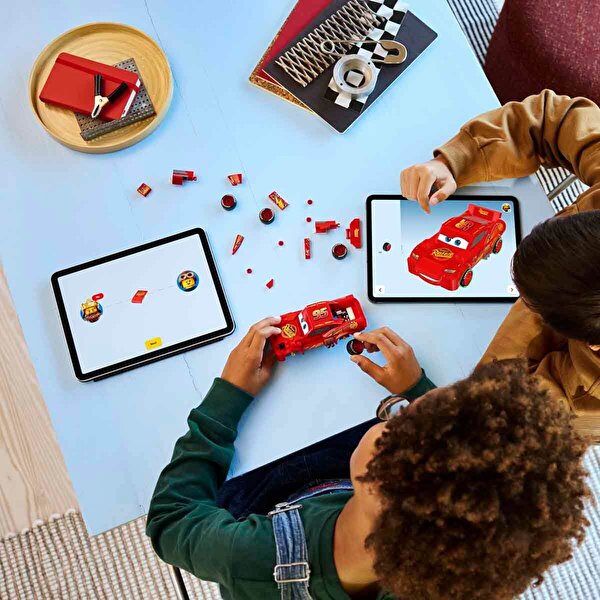 LEGO Speed Champions Disney Şimşek McQueen 77255