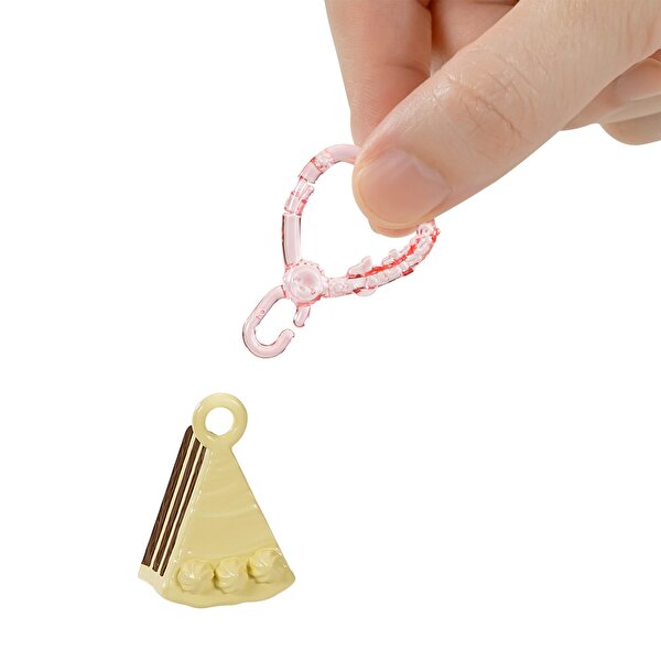 Barbie Kostümlü Chelsea ve Hayvancığı Oyun Setleri GRP71