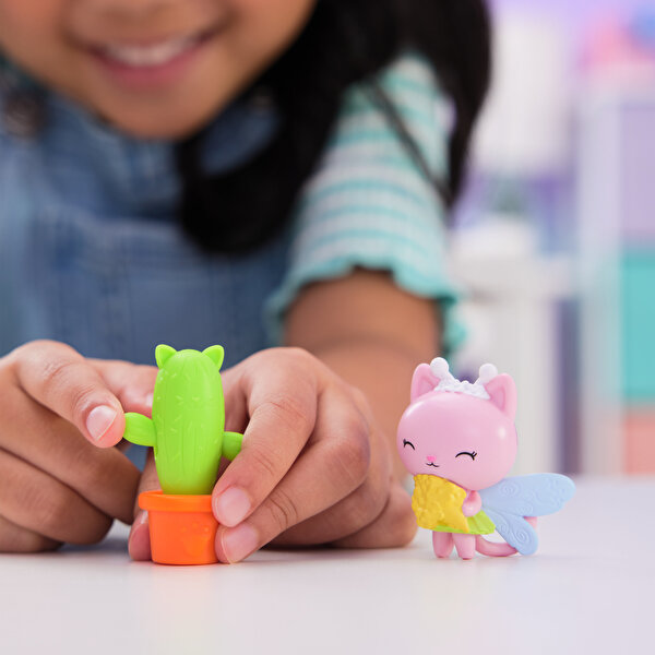 Gabby’s Dollhouse Kitty Fairy & Cactus Figür ve Aksesuar Seti