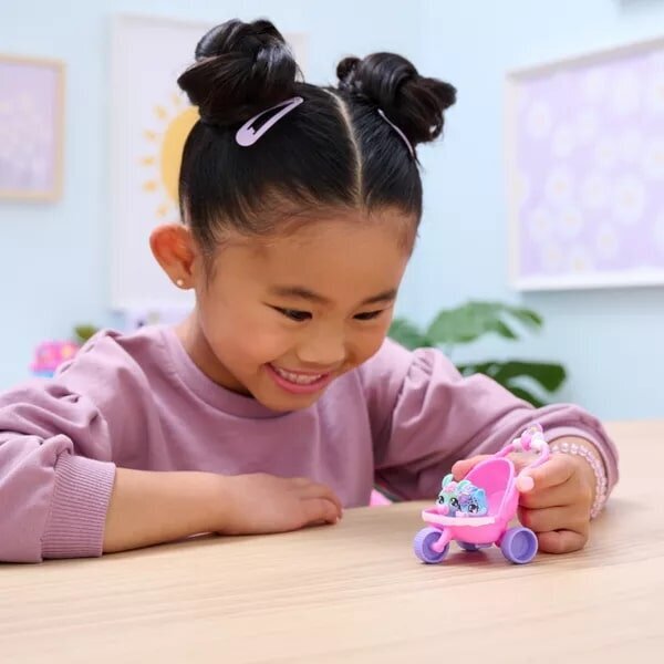 Hatchimals Alive Hatch N' Stroll Playset