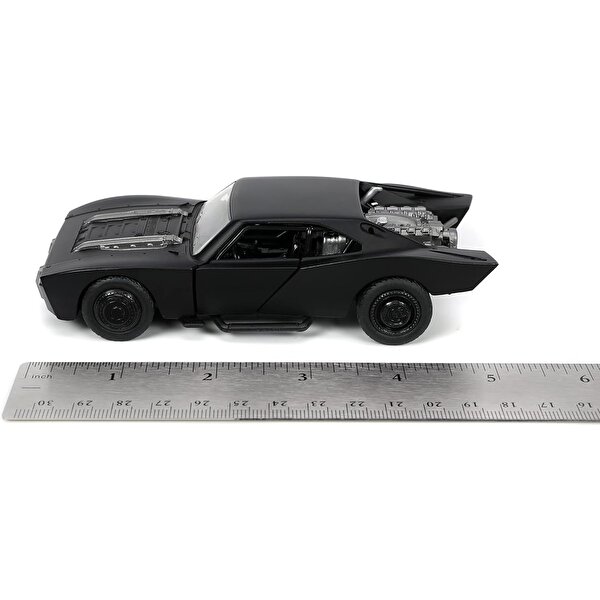Jada Batmobile 2022 Comic Con Model Aracı ve Batman Figürü