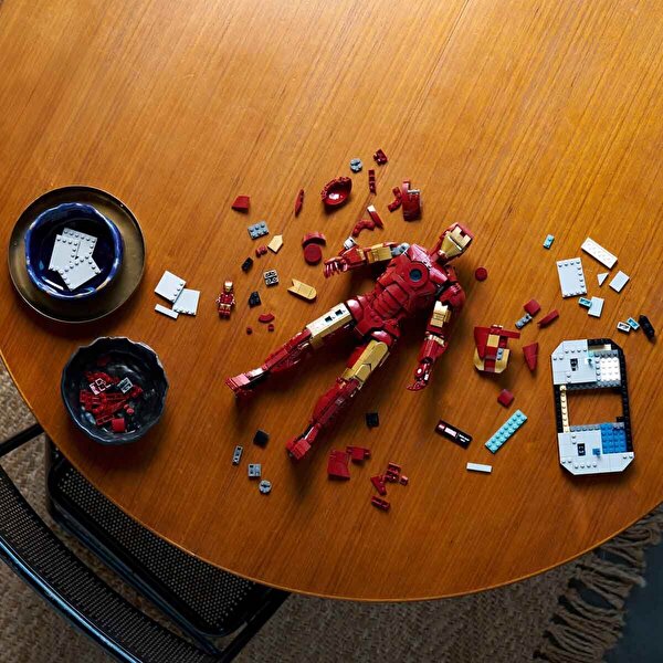 LEGO Marvel Iron Man Mark 3 Koleksiyoncu Versiyonu 76344