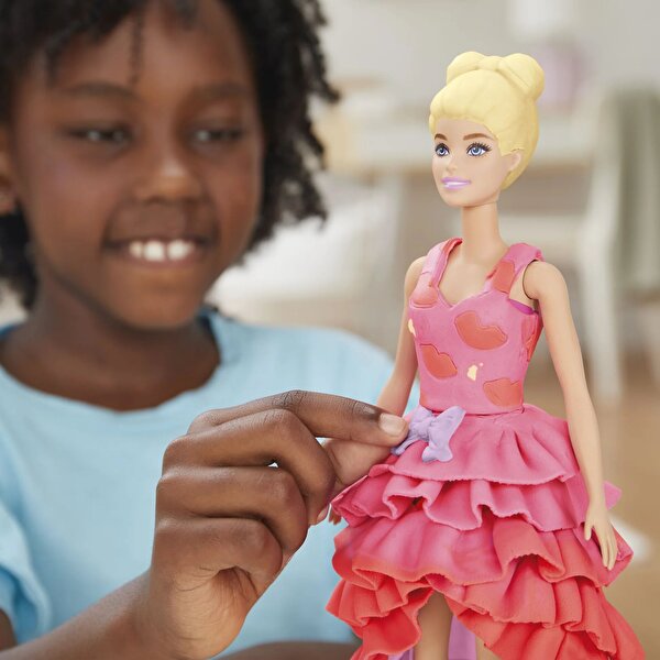 Play Doh Barbie Tasarımcı Moda Gösterisi G31564