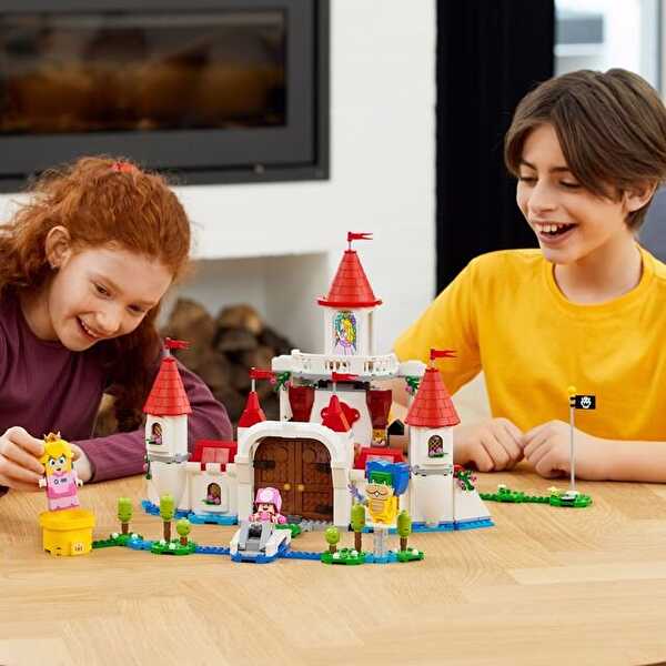LEGO Super Mario Peach’s Castle Ek Macera Seti 71408