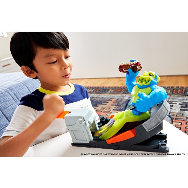 Hot Wheels Yaratık Macerası Oyun Seti Serisi Zehirli Goril Saldırısı GTT66