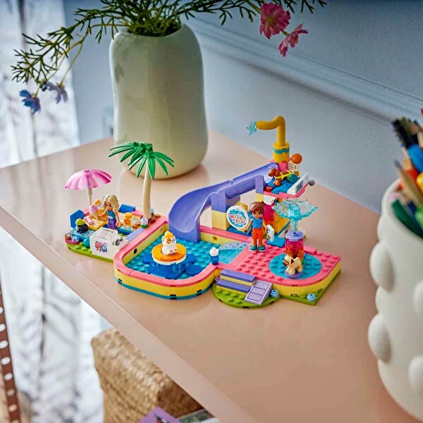 LEGO Friends Su Parkında Eğlence 42676