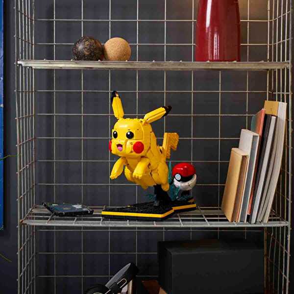 LEGO Pokemon Pikachu ve Poke Topu 72152