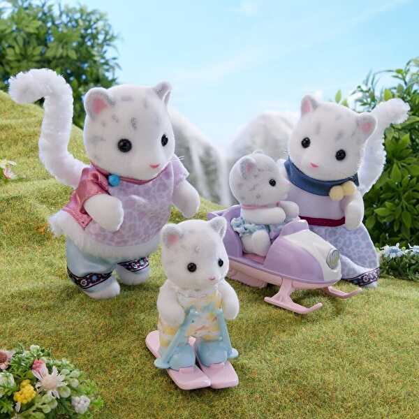 Sylvanian Families Kar Leoparı Ailesi