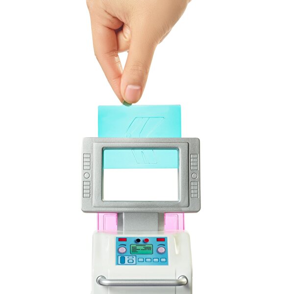 Barbie'nin Kliniği Oyun Seti GTN61