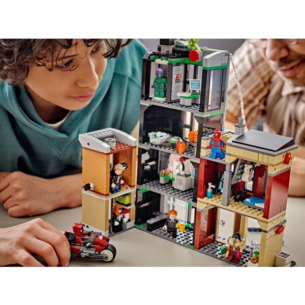 LEGO Marvel Örümcek Adam Oscorp’a Karşı 76324