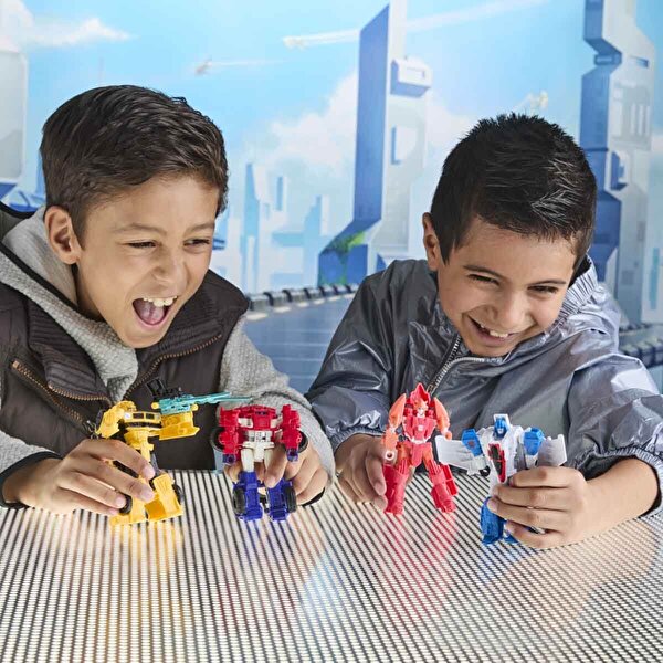 Transformers Cyberworld Cyber Changers Dönüşebilen Sky-Byte G1050