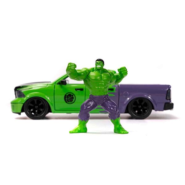 1:24 Marvel Avengers 2014 RAM 1500 Model Araba ve Hulk Figür