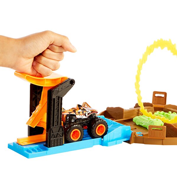 Hot Wheels Monster Trucks Akrobasi Tekerleği Oyun Seti GVK48
