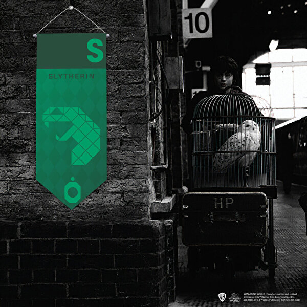 Wizarding World Harry Potter Flama - Slytherin Kılıç Kesim