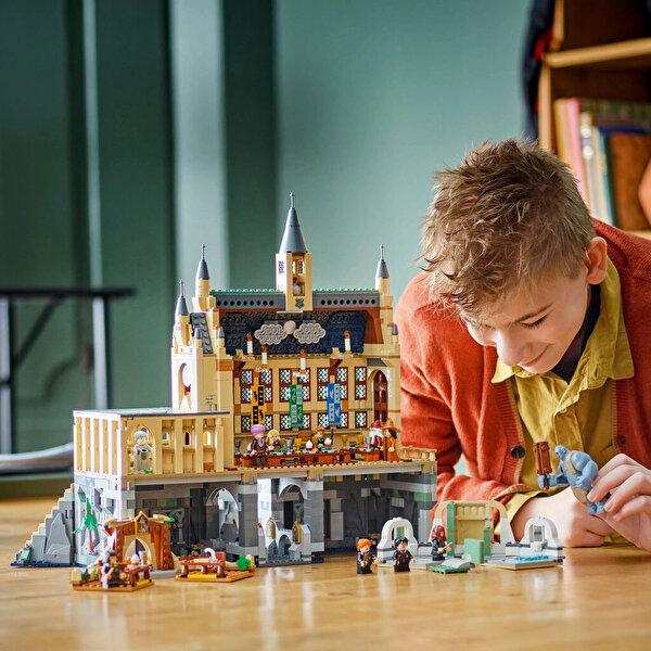 LEGO Harry Potter Hogwarts Şatosu: Büyük Salon 76435