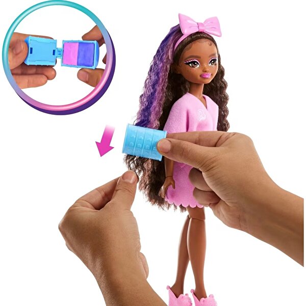 Barbie Dream Besties Brooklyn Bebek ve Aksesuarları JGG39