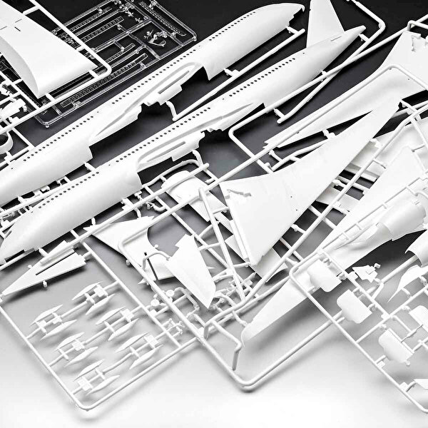 Revell Türk Hava Yolları/Turkish Airlines Airbus A350-900