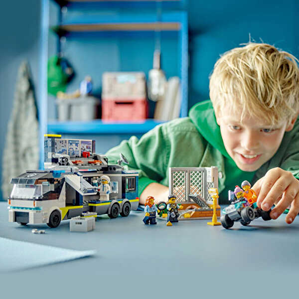 LEGO City Polis Mobil Suç Laboratuvarı Kamyonu 60418