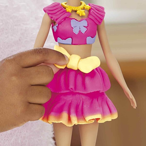 Play Doh Barbie Fırfırlar ve Fiyonklar Oyun Hamuru Seti G1361