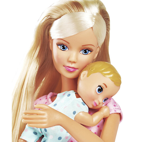 Steffi Love Bebek Bakıcısı