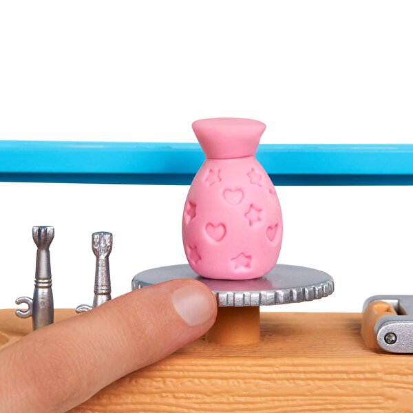 Barbie'nin Sanat Atölyesi HCM85