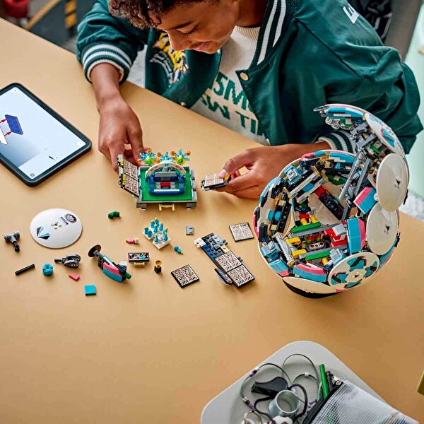 LEGO Editions Futbol Topu 43019