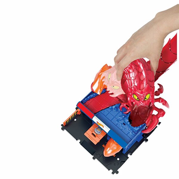 Hot Wheels Düşman Yaratıklar Oyun Seti Polis Karakolu HDR32