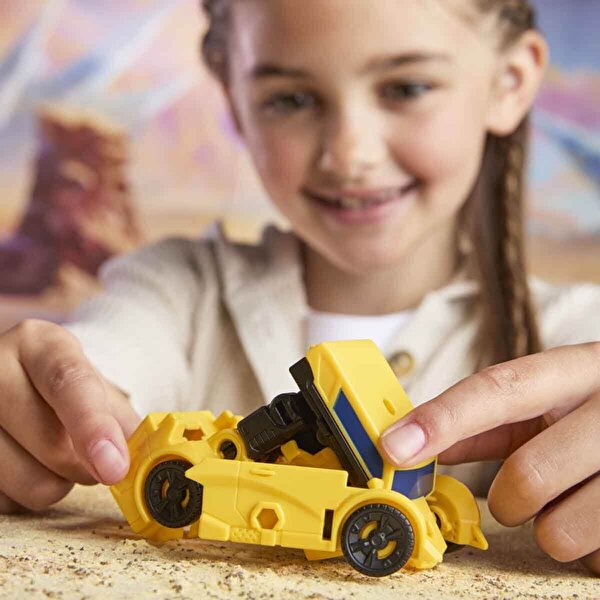Transformers Cyberworld Dönüşebilen Robot Bumblebee