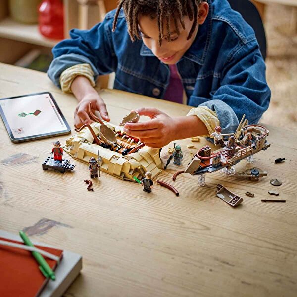 LEGO Star Wars Çöl Skiff’i ve Sarlacc Çukuru 75396