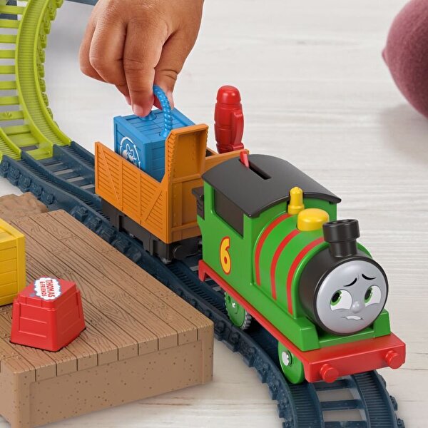 Thomas ve Arkadaşları Motorlu Tren Seti Percy's Package Roundup HGY80