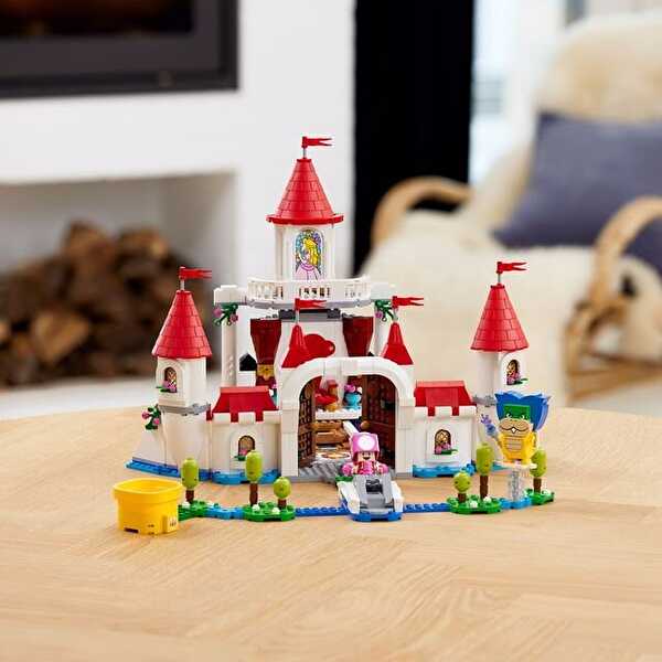 LEGO Super Mario Peach’s Castle Ek Macera Seti 71408