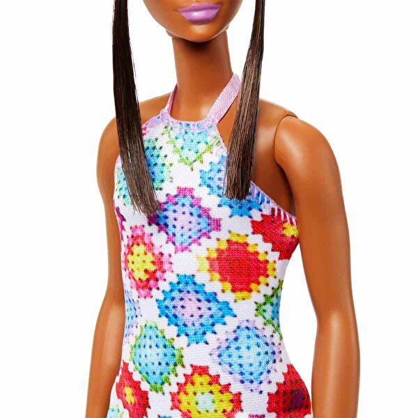 Barbie Fashionistas Bebeği HJT07