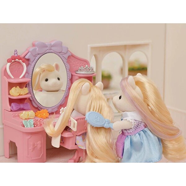 Sylvanian Families Pony'nin Şık Kuaför Salonu