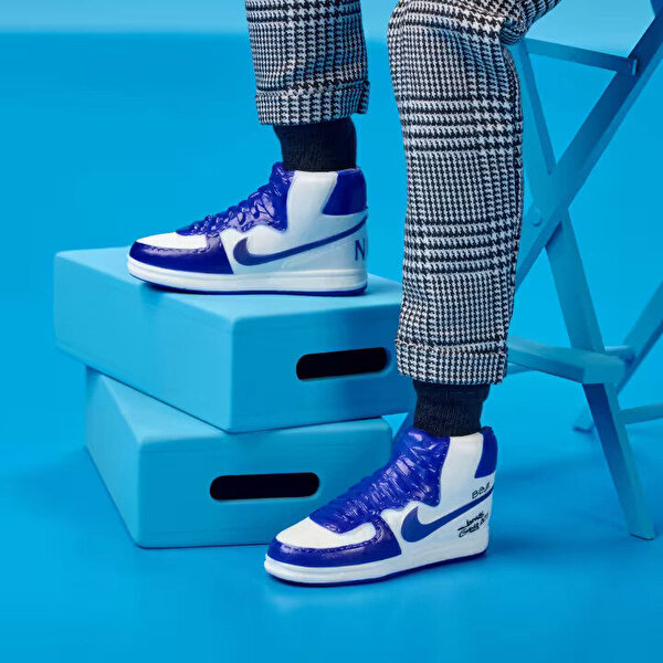 Barbie Signature LeBron James Kenbassadors Bebek HRM33