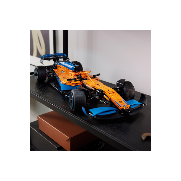 Lego Technic Mclaren Formula 1 Yarış Arabası 42141
