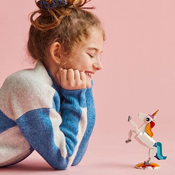 LEGO Creatör 3’ü 1 arada Sihirli Tek Boynuzlu At 31140