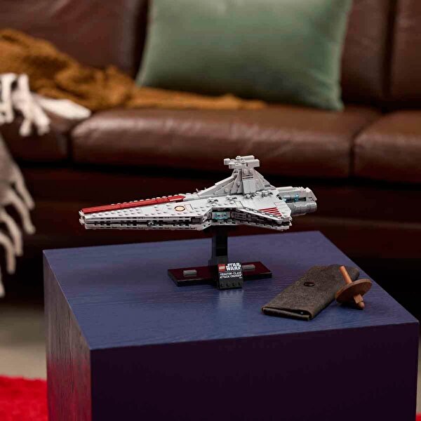 LEGO Star Wars Venatör Sınıfı Saldırı Kruvazörü 75441