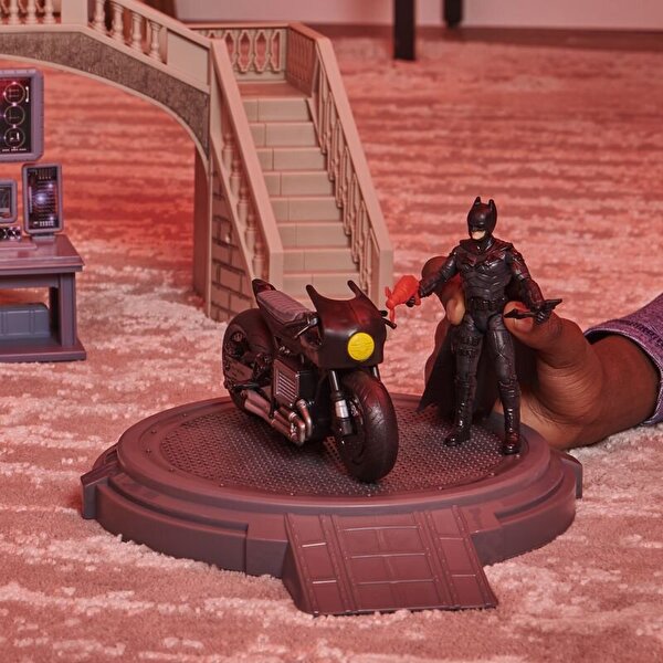 DC Batman Movie Moments Batman Batcave Aksiyon Figür Seti